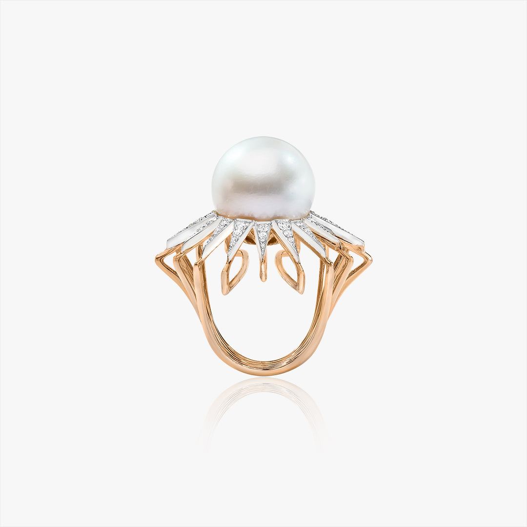 Sea Queen Ring White South Sea Pearl