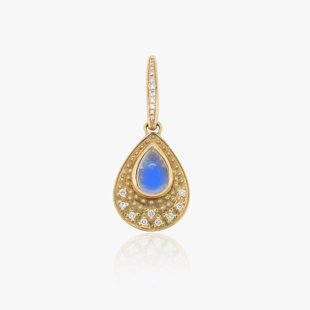 Thalia Amulet